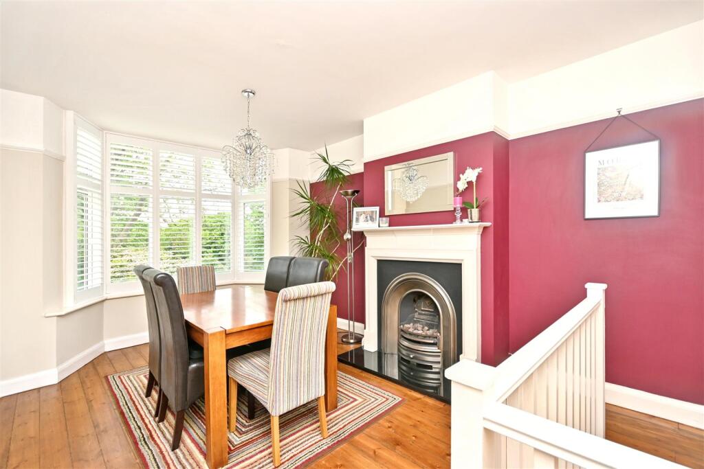 Kings Avenue, Eastbourne photo 5