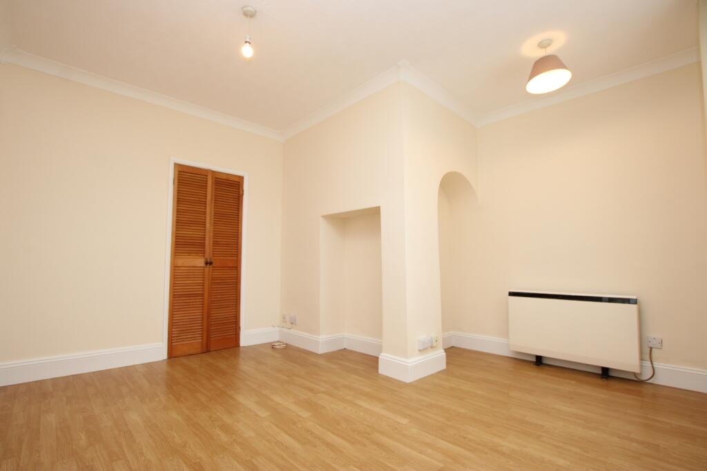 Apartment in Kettering, Avondale - View 3