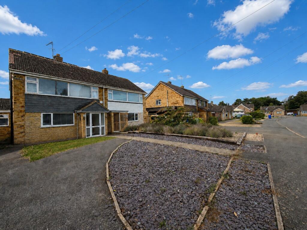 Main image of property: Horton Drive, Middleton Cheney, Oxfordshire