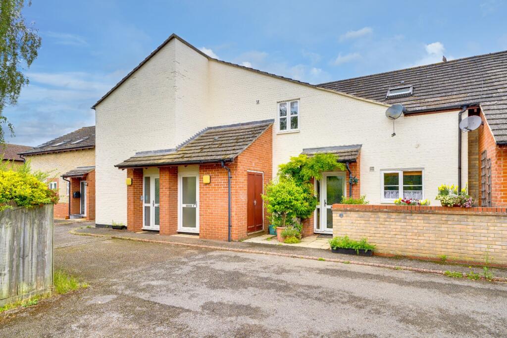 Main image of property: Cootes Court, Cootes Lane, Fen Drayton, Cambridge, Cambridgeshire, CB24
