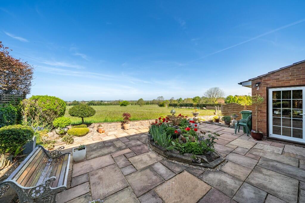 Church Croft, Edlesborough, LU6 2HU photo 4