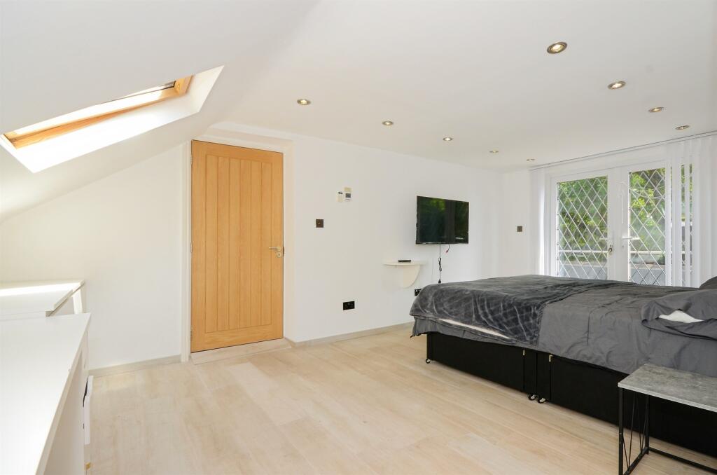 Additional image 20 of Hicks Road, Markyate, St. Albans