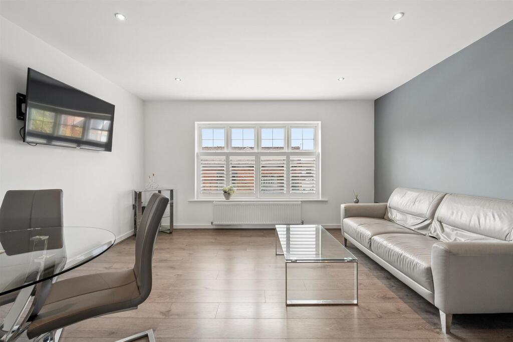 Apartment in Stockport - More