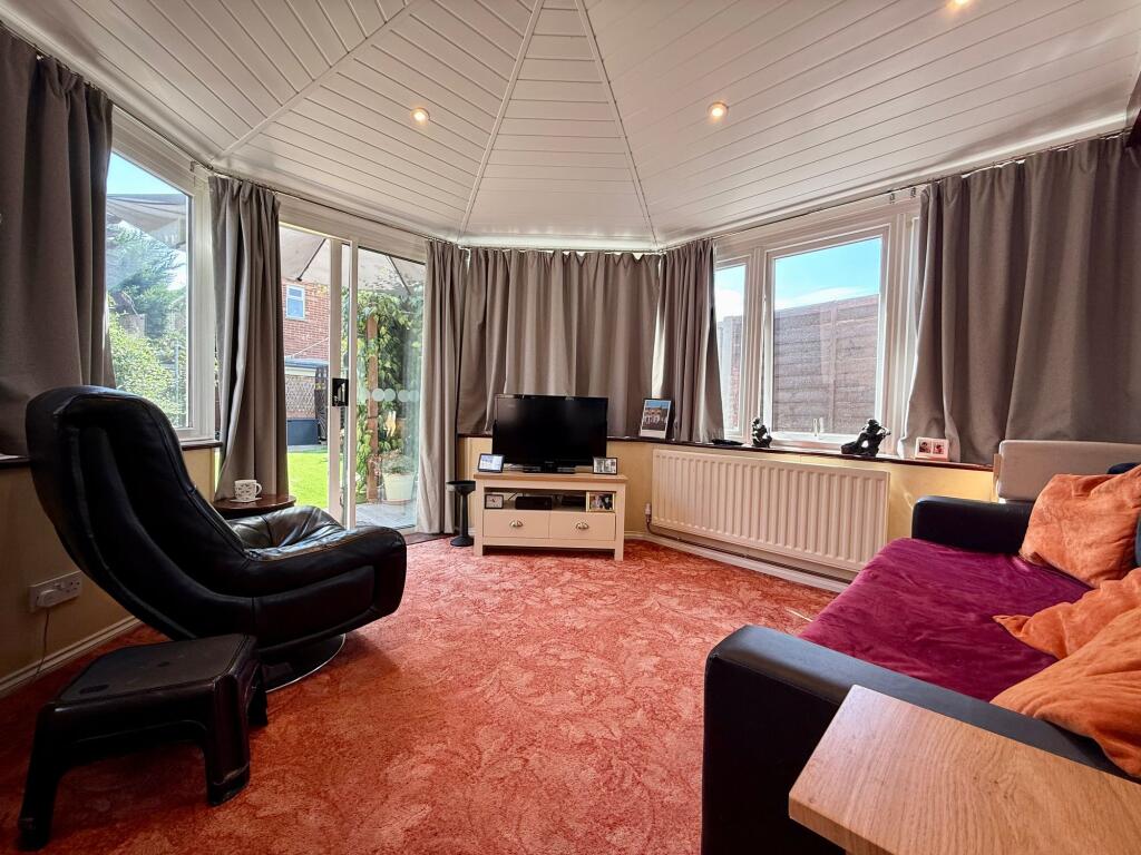 House in Luton - More