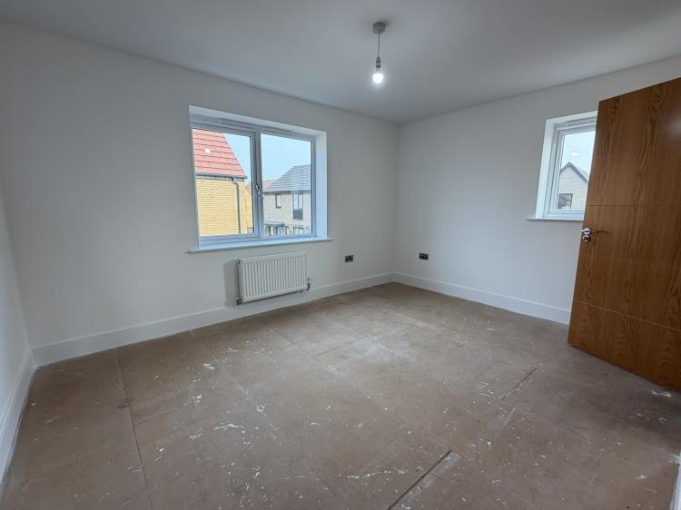 House in East Suffolk, Felixstowe - More