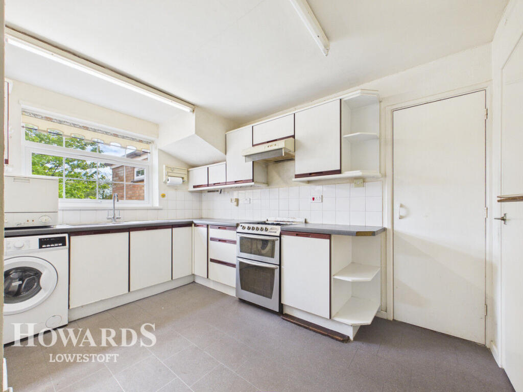 Breydon Way, Lowestoft photo 4