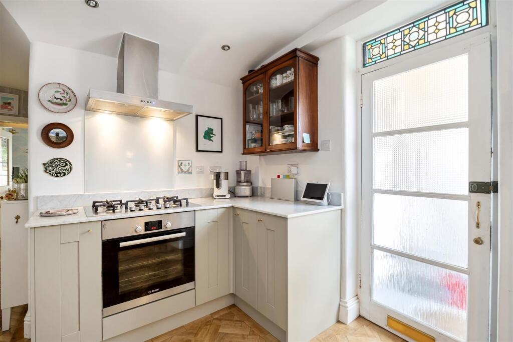 Apartment in Hove, Brunswick - View 5