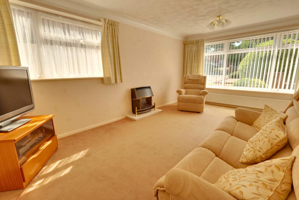 House in Clanfield - View 2