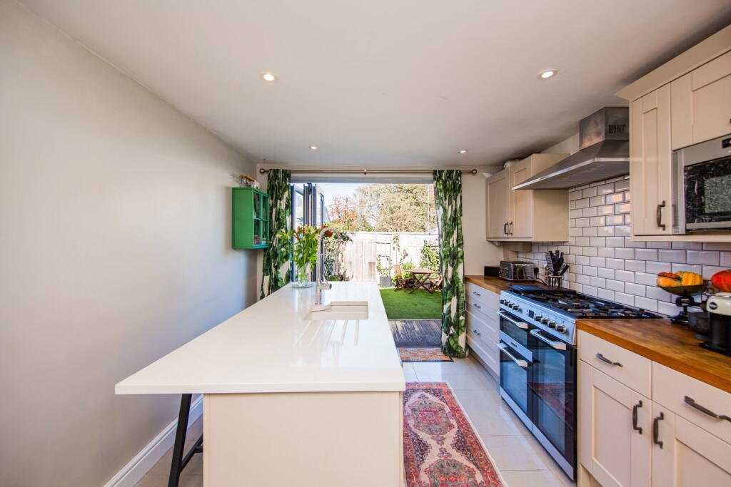 House in Tonbridge - View 3
