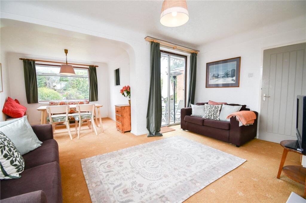 Stonebank Drive, Little Neston, Neston photo 2
