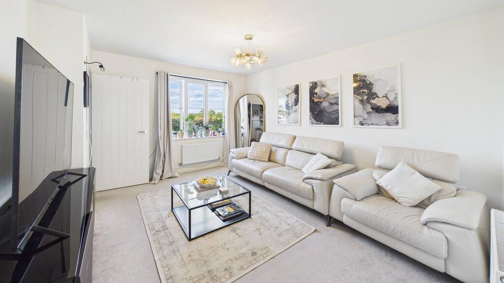 House in Ipswich - View 2