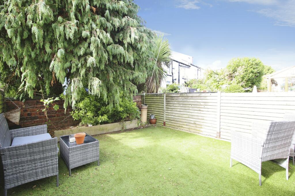 House in Leeds - View 4