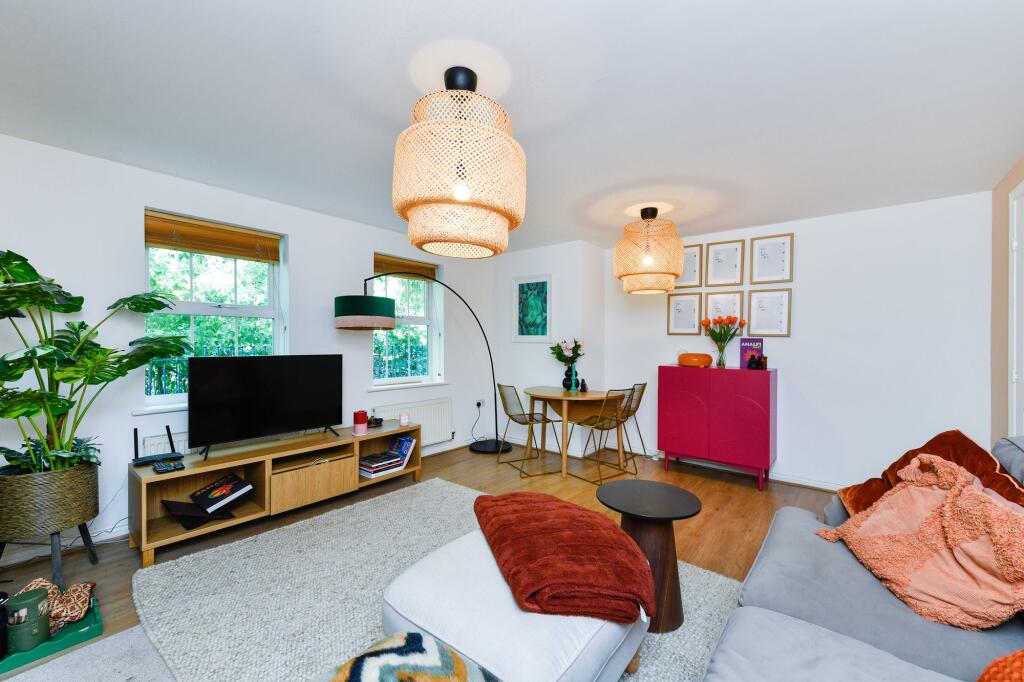 Apartment in Nottingham - View 3