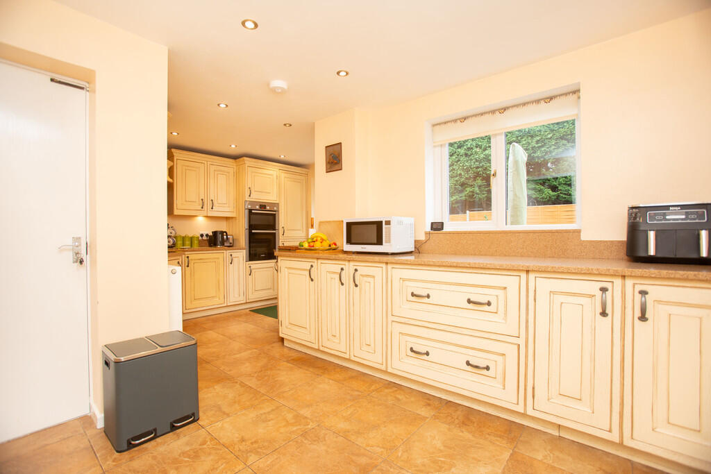 House in Lichfield, Fazeley - View 5