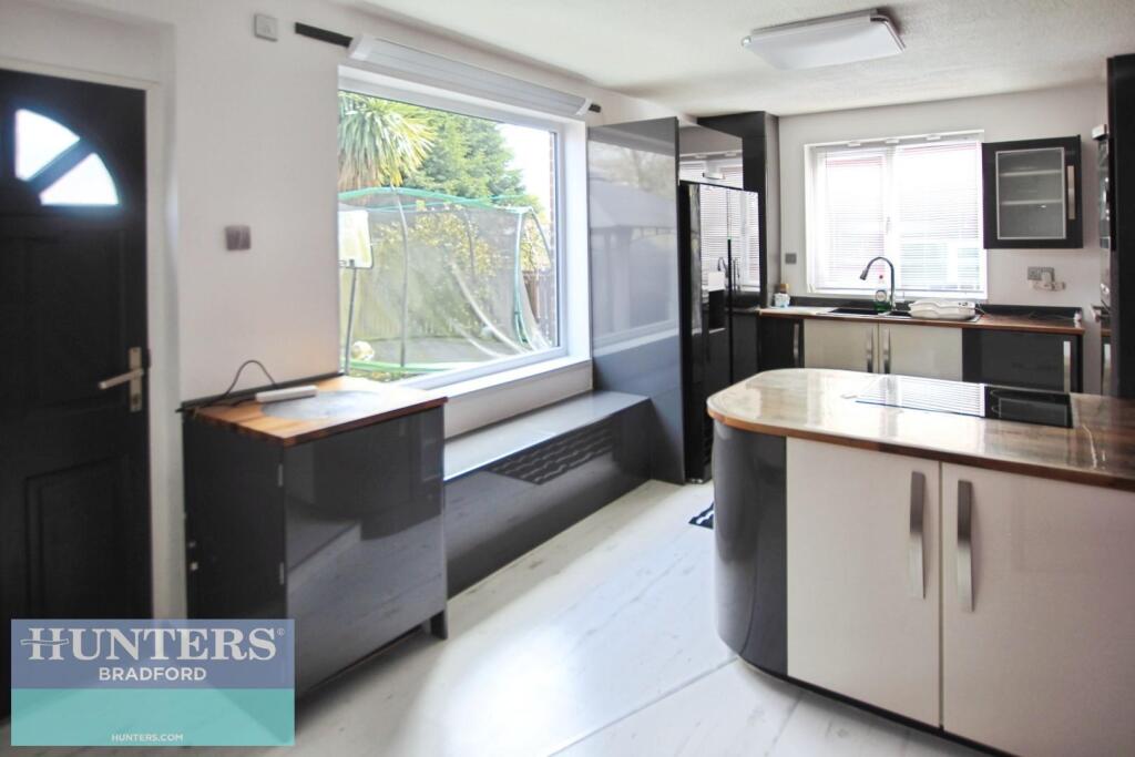 Additional image 5 of Meadway, Woodside, Bradford, West Yorkshire, BD6