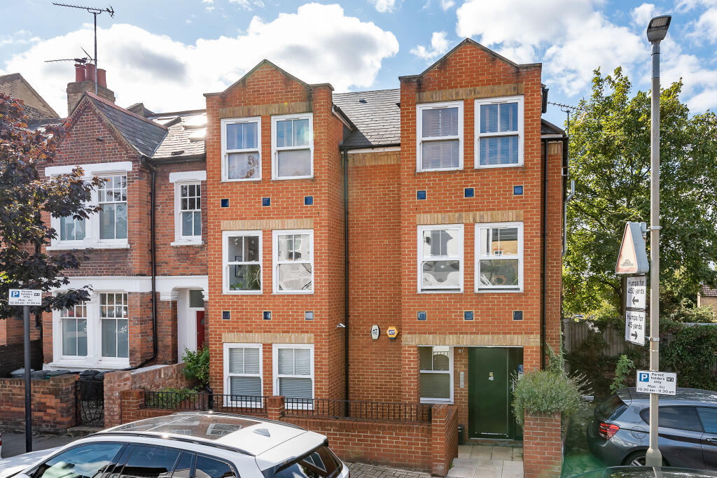 Main image of property: 81 Bassingham Road, London, SW18