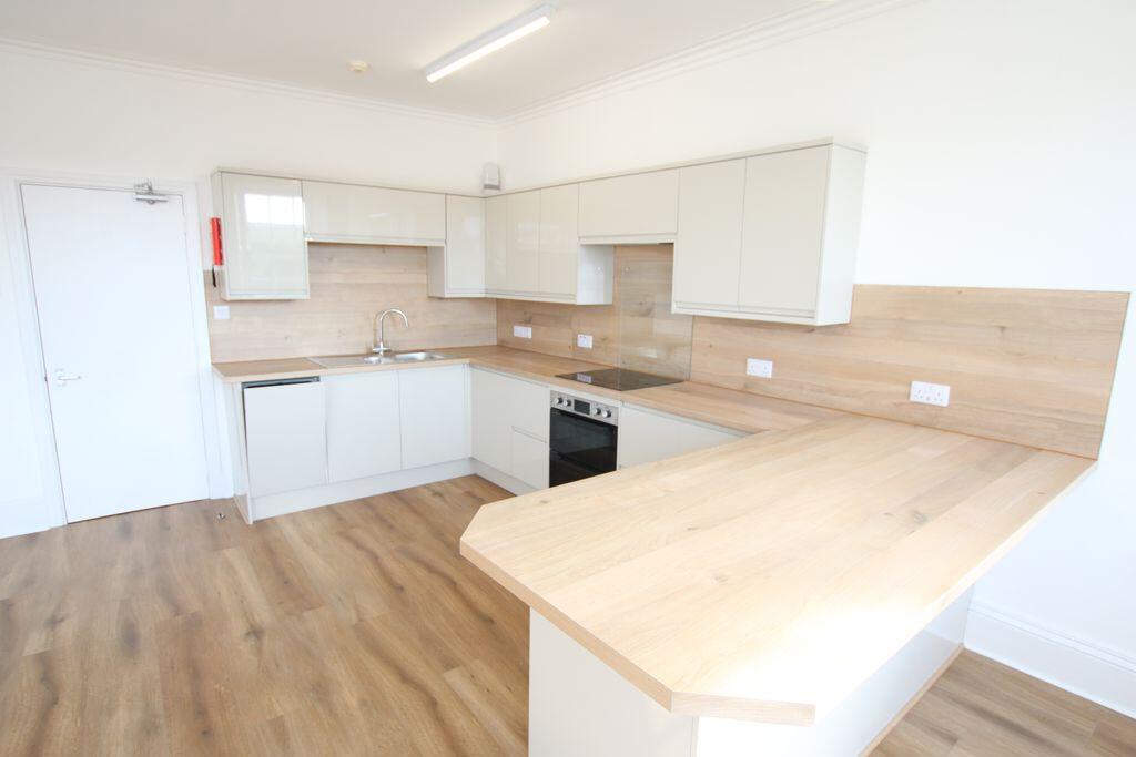 Apartment in Douglas - View 4