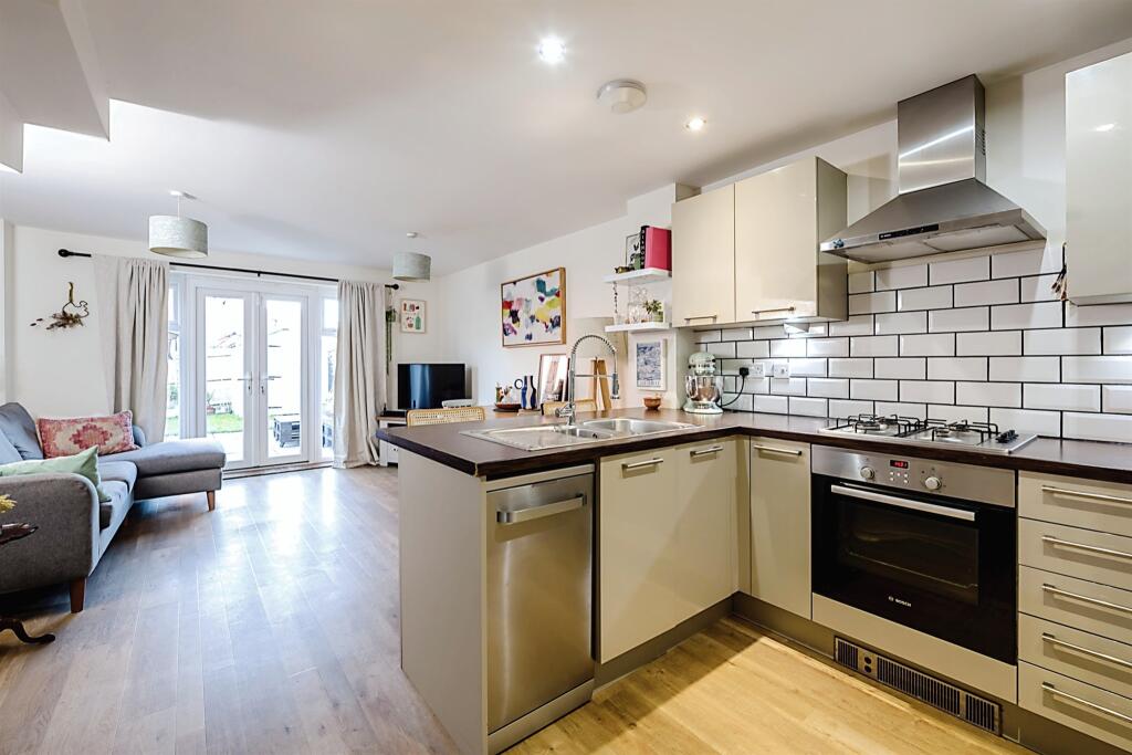 House in Northampton - View 4