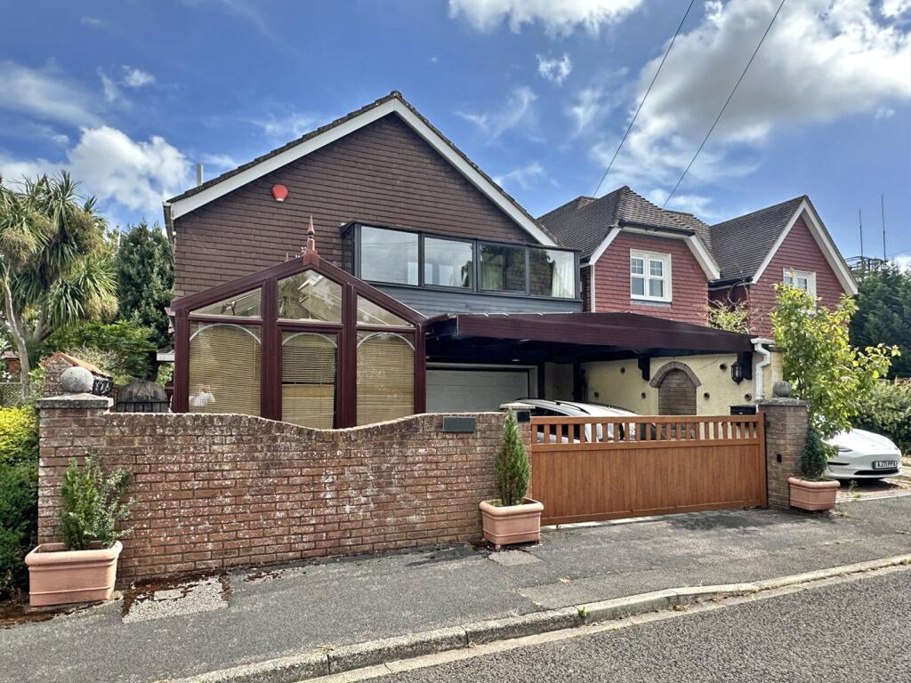 Main image of property: Noel Close, Brockenhurst, Hampshire, SO42