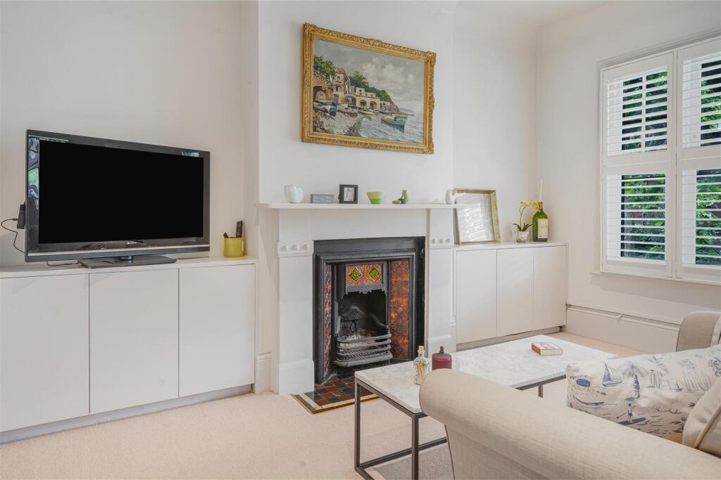 Apartment in London - View 5