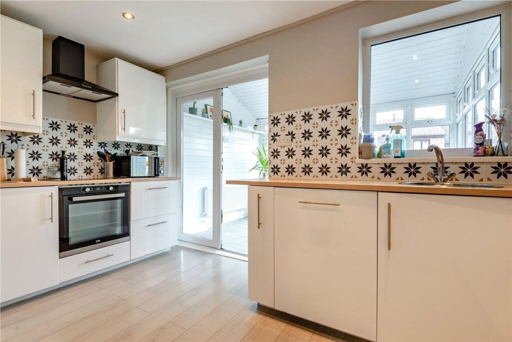 House in Wolverhampton, Alveley - View 3