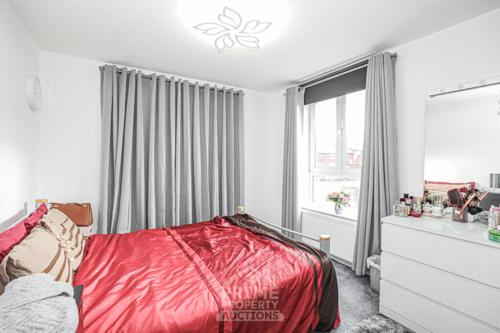 Apartment in Cambuslang, Kirkhill - More