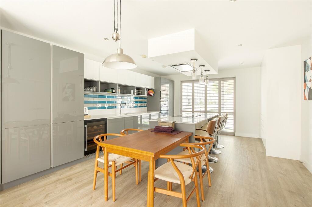 House in Cambridge, Ninewells, Cherry Hinton - View 2