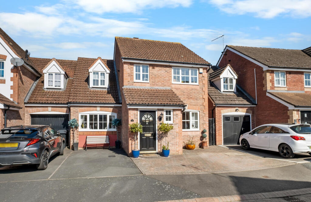 Main image of property: Pevensey Road, Bromsgrove B60 2RR