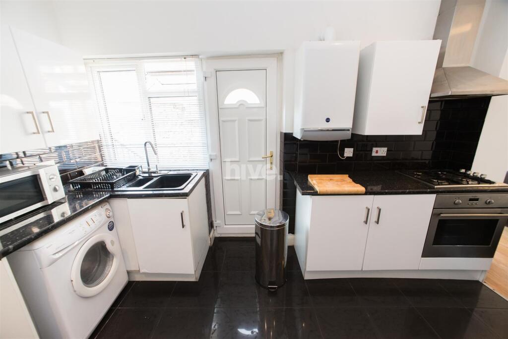 3 bedroom apartment for rent