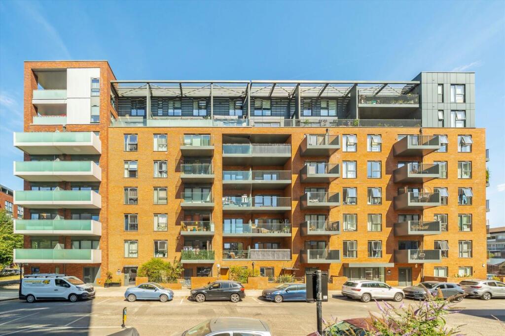 Main image of property: Singapore Road, Northfields