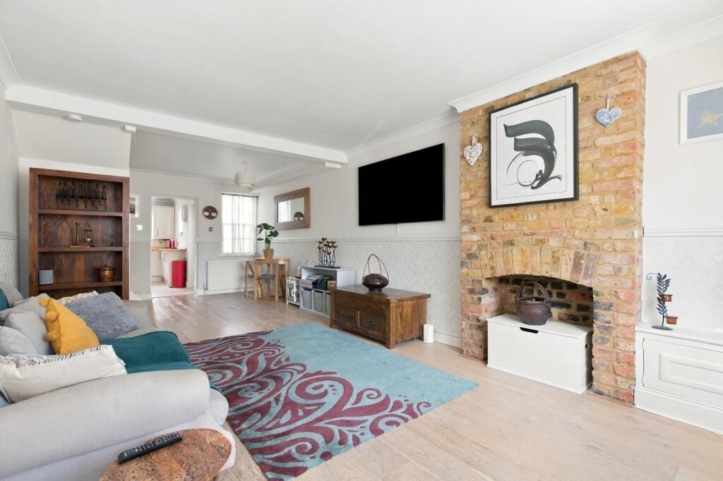 House in Twickenham - View 2