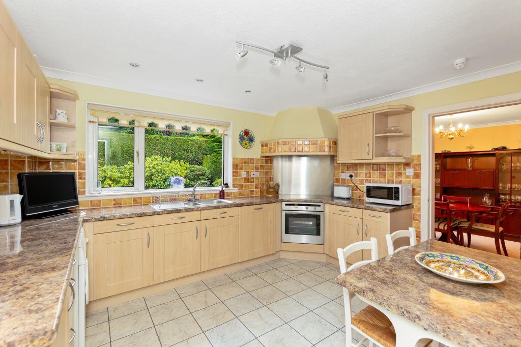 House in Edinburgh, Cramond - More
