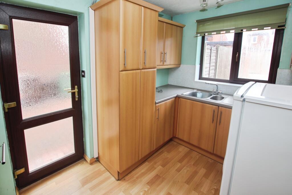 House in Lincoln, Birchwood - More