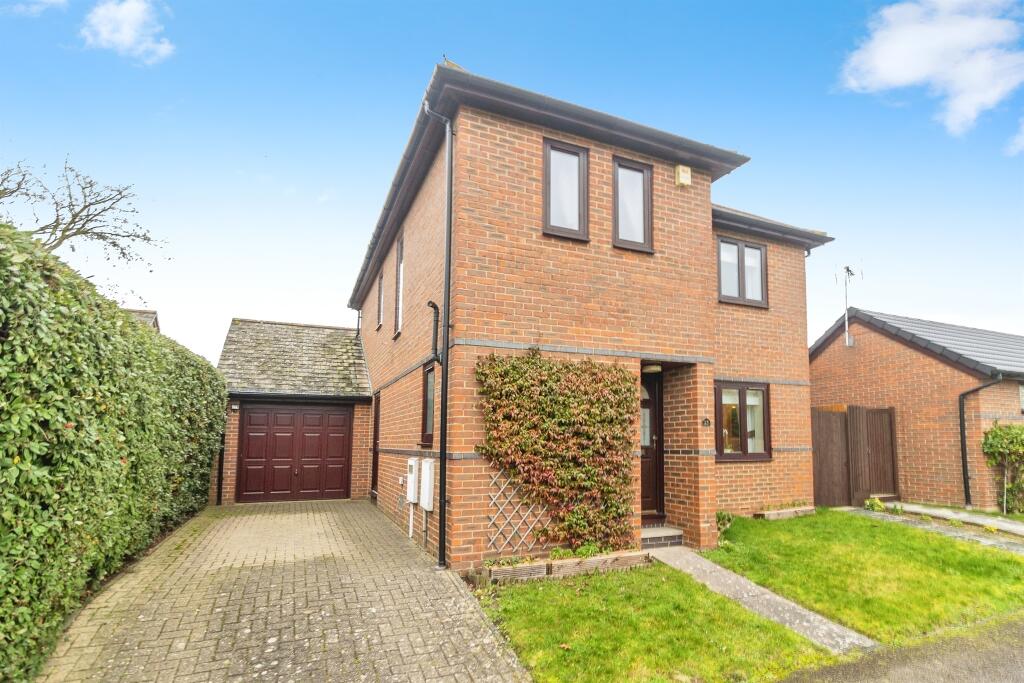 Main image of property: Chase Avenue, Walton Park, Milton Keynes