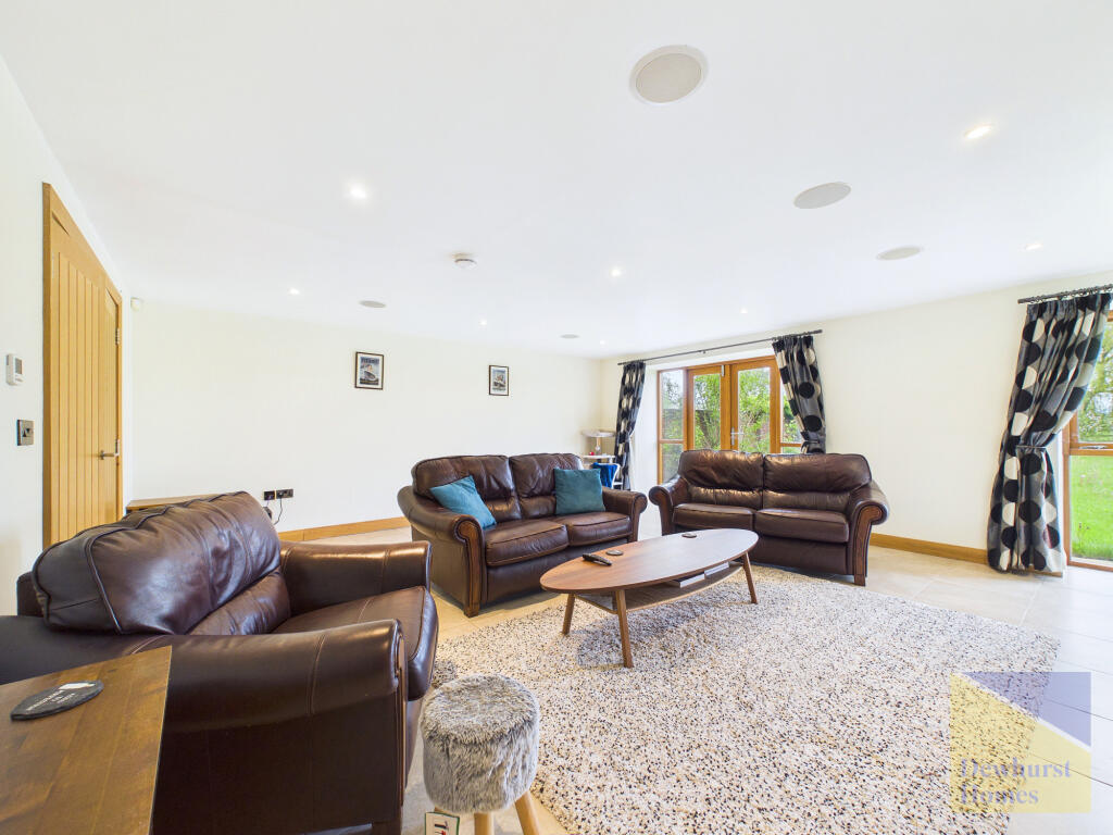 House in Preston - View 5