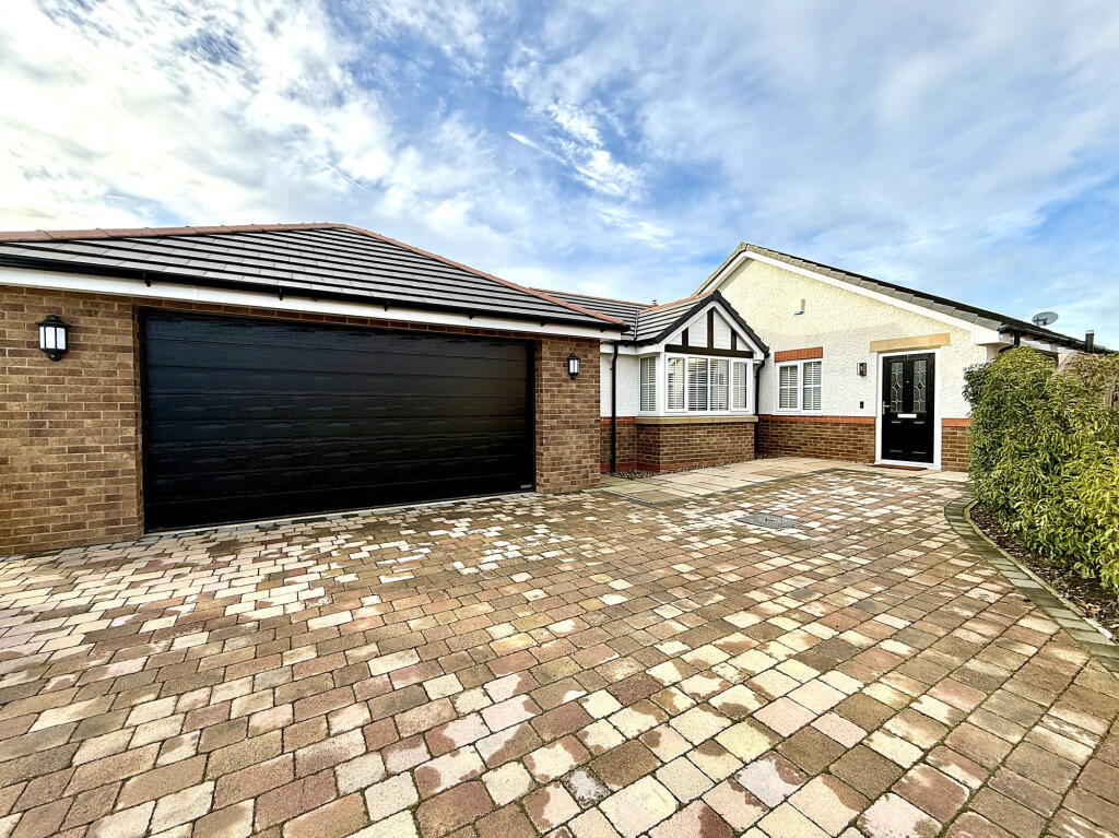 Main image of property: Holly Bank Close,  Bowgreave, PR3