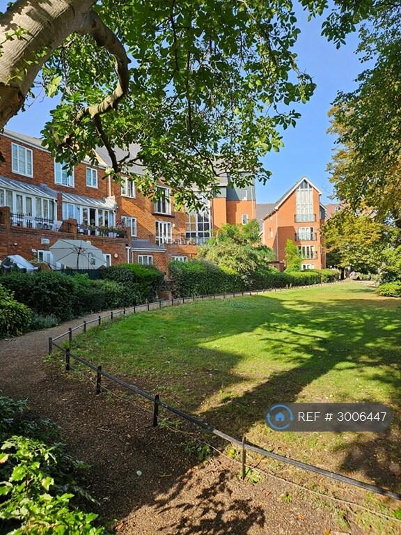 Main image of property: Sovereigns Quay, Bedford, MK40