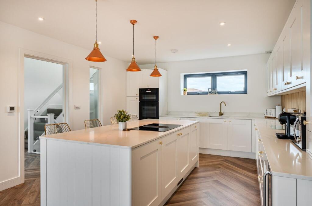 House in Christchurch, Southbourne, Bournemouth - View 5
