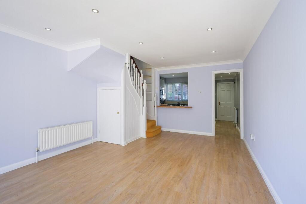 House in Reigate and Banstead, Surrey - View 4