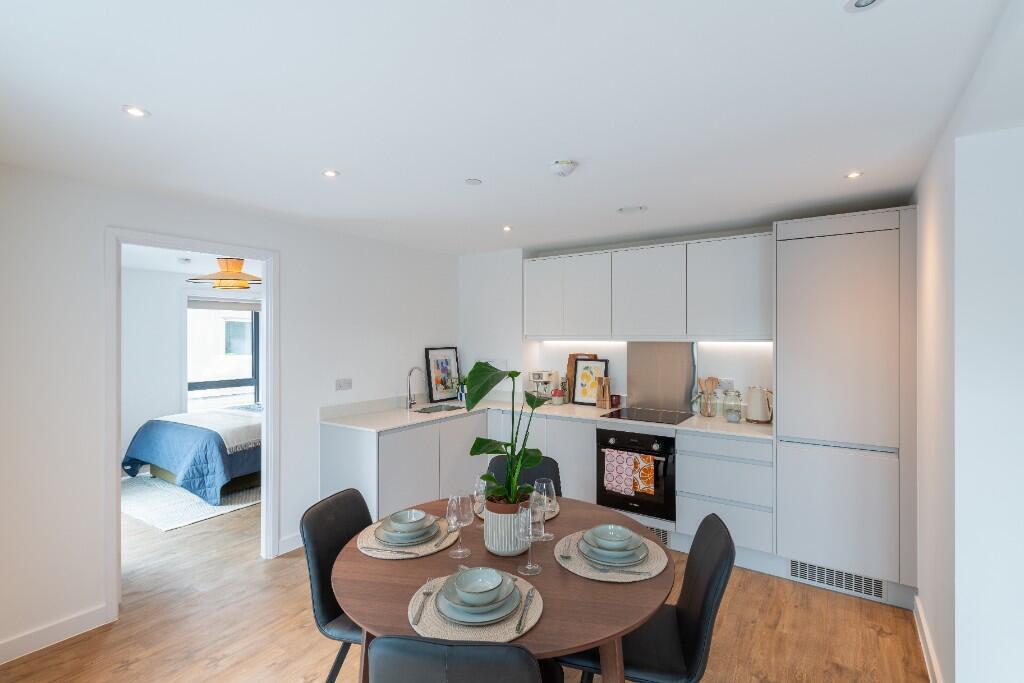 Apartment in Leeds, West Yorkshire - View 5