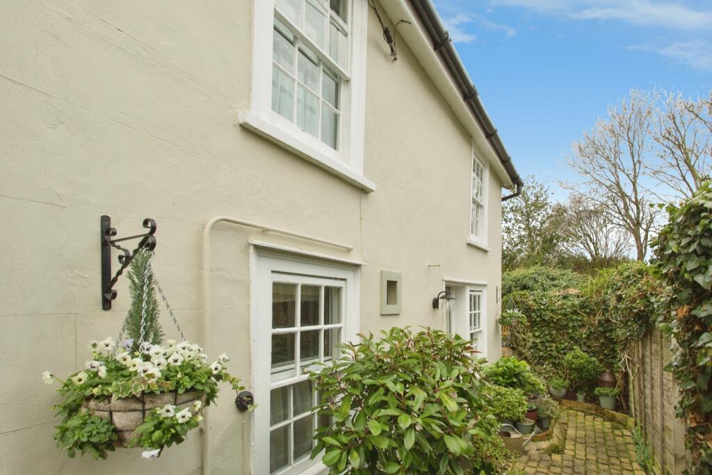 Main image of property: Orchard Terrace, Whittlesford, Cambridge, Cambridgeshire, CB22
