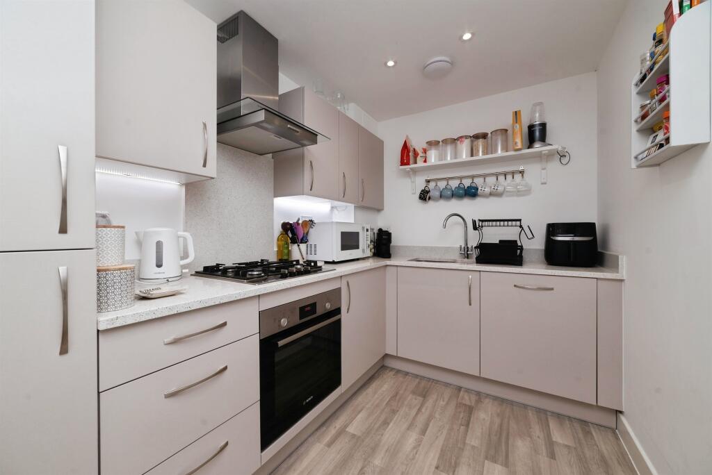 House in Woodmansey - View 2