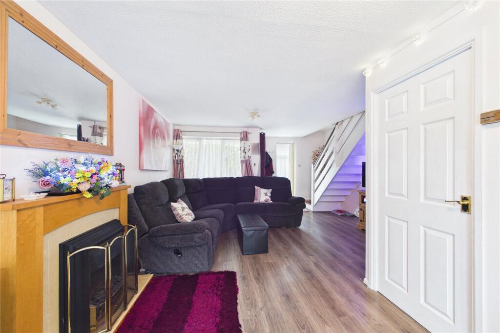 Avon Close, Calcot, Reading, Berkshire, RG31 photo 4