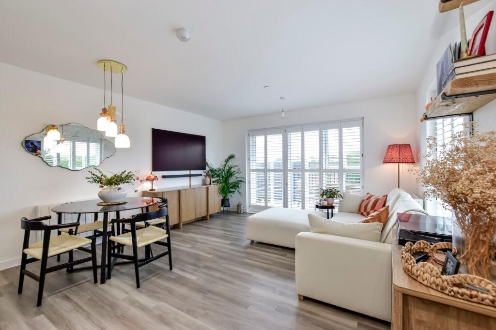 Apartment in Three Rivers, Primrosehill, Abbots Langley - View 3