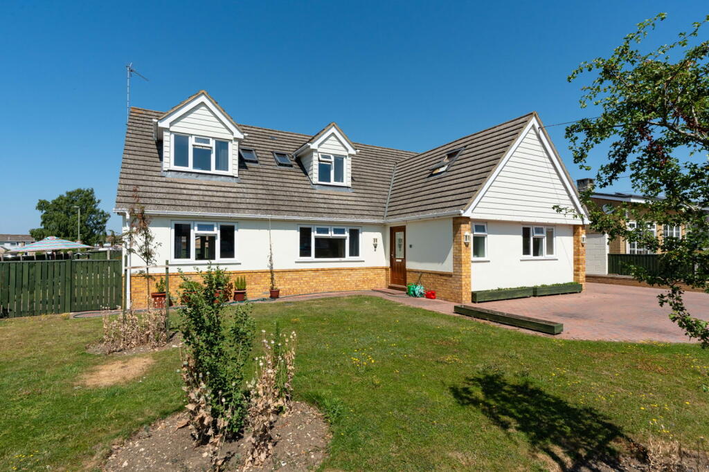 Main image of property: Monument Road, Chalgrove, Oxford, OX44 7RH