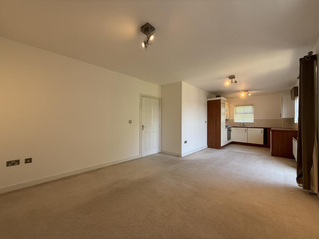 Apartment in Walsall - View 3