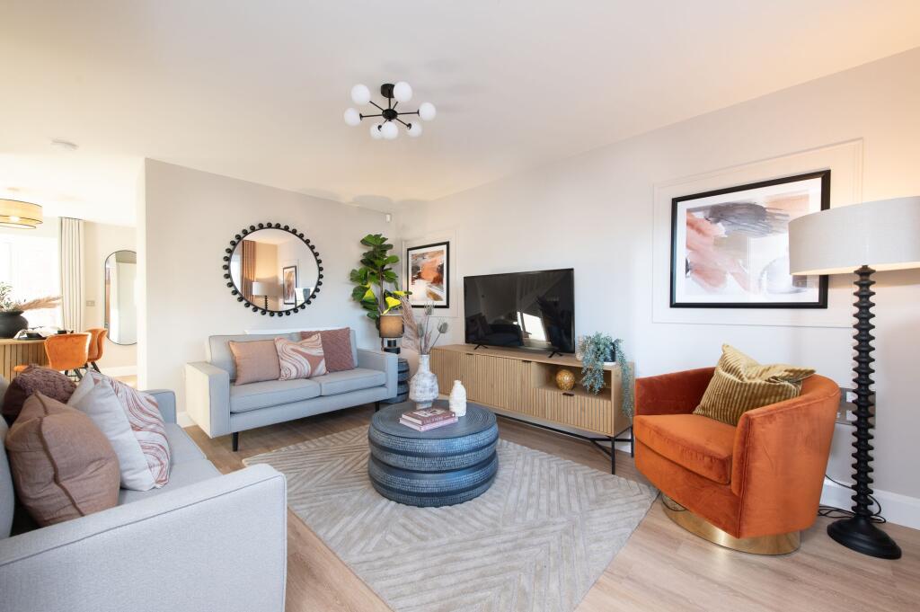 House in Coventry, Keresley Green, Keresley - More