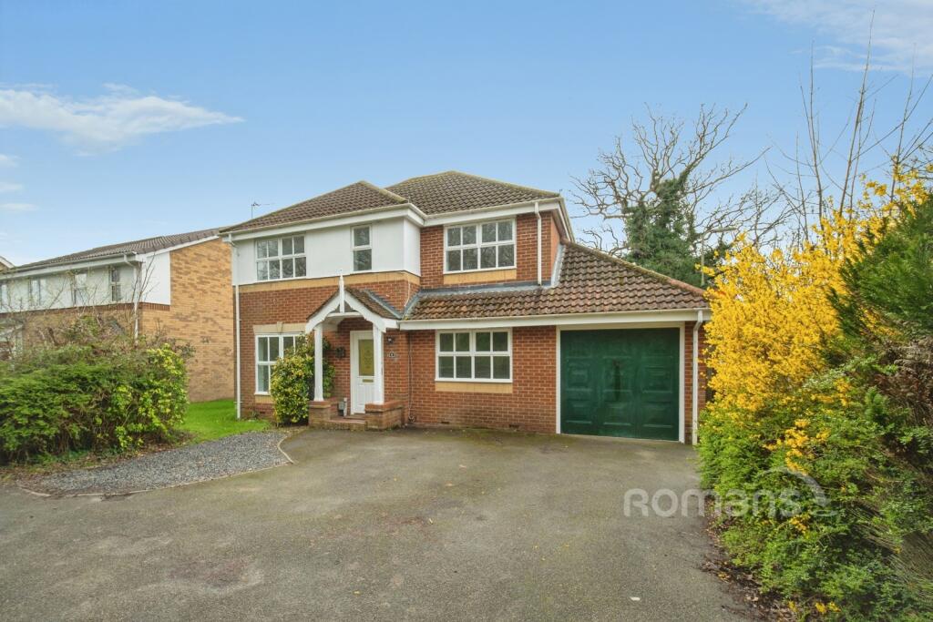 Main image of property: Richmond Close, Farnborough, Hampshire, GU14