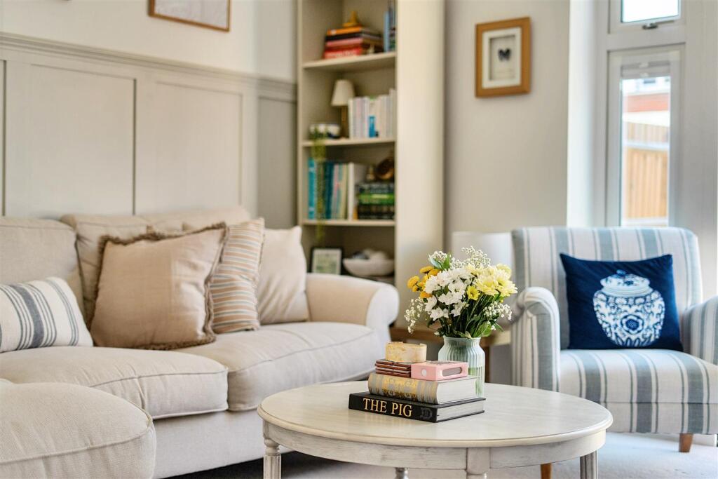House in Finchampstead - View 4