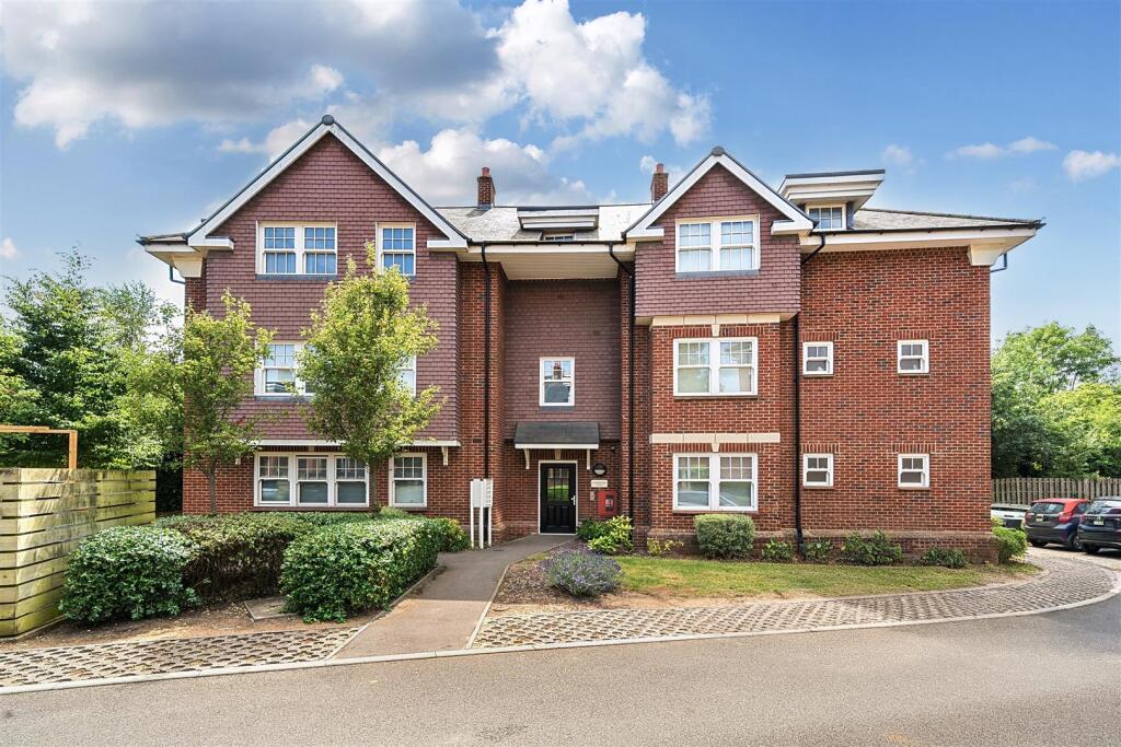 Main image of property: Roseberry Place, Mill Hill, NW7